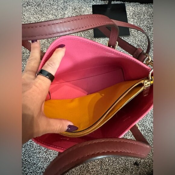 COACH MOLLIE 26 TOTE IN COLORBLOCK - Picture 11 of 13